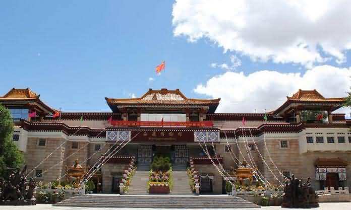 2020西藏藏医大学研究生招生办联系方式
