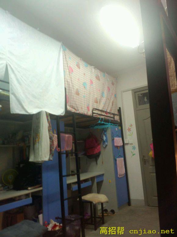 南京大学金陵学院宿舍条件怎么样，有空调吗（含宿舍图片）