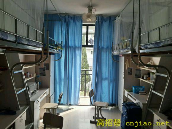 南京财经大学红山学院宿舍条件怎么样，有空调吗（含宿舍图片）
