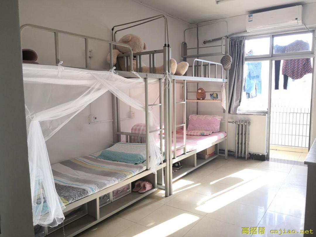 中华女子学院宿舍条件怎么样，有空调吗（含宿舍图片）