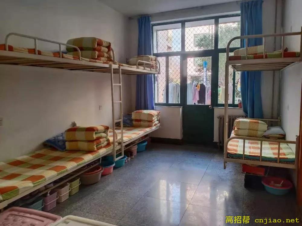 烟台南山学院宿舍条件怎么样，有空调吗（含宿舍图片）