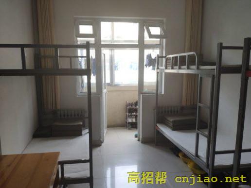潍坊科技学院宿舍条件怎么样，有空调吗（含宿舍图片）
