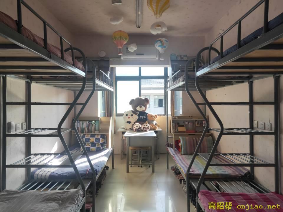 郑州财经学院宿舍条件怎么样，有空调吗（含宿舍图片）